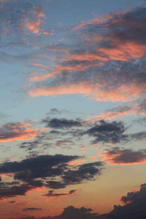 Nature, Evening Vibes Aesthetic, Evening Clouds Sky, Evening Clouds, Aesthetic Clouds, Instagram Captions Clever, Clouds Sunset, Instagram Editing Apps, Moon Clouds