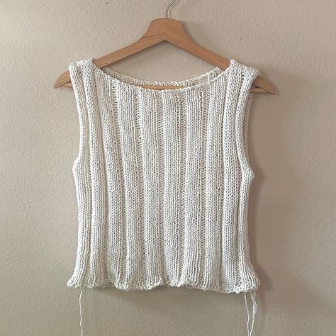 Ribbed Knit Tuesday Top - PDF Knitting Pattern Knit Tank Top Pattern, Knit Top Patterns, Summer Knits, Tank Top Pattern, Mesh Tops, Knit Ideas, Pdf Knitting Pattern, Yarn Sizes, Knitted Tops