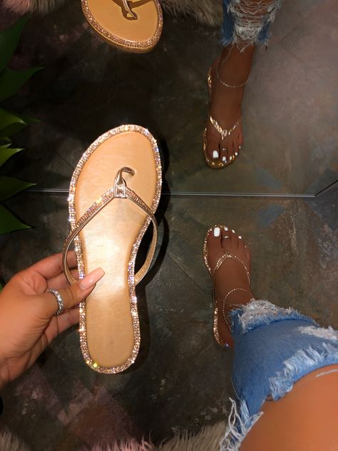 Available In 2 Different Colors!! Get Yours Now While Supplies Last  Discount Code Link On Bio Bling Flip Flops, Rubber Slippers, Glitter Flats, Open Toe Slippers, Fashion Shoes Sandals, Rhinestone Flats, Summer Slippers, Beach Slippers, Casual Slippers