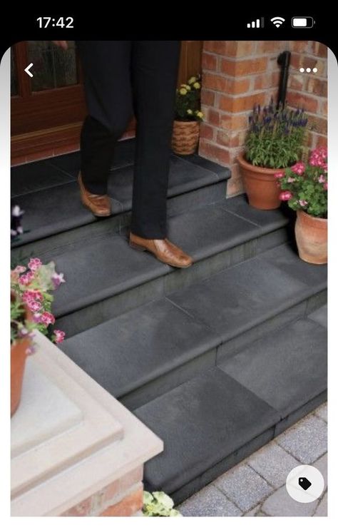 Concrete Front Steps, Front Door Step, Front Porch Stairs, Front Porch Stone, Outside Stairs, Step Ideas, Front Door Steps, Front Porch Steps, Front Stairs