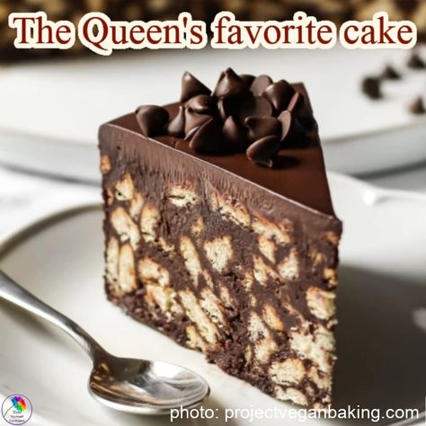 The Queen's Favorite Cake Essen, Chocolate Biscuit Cake Recipe, Biscuit Cake Recipe, Rich Tea Biscuits, Chocolate Biscuit Cake, Afternoon Tea Cakes, Vegan Biscuits, Tea Biscuits, Digestive Biscuits