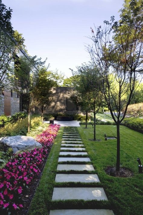 Pathway Landscaping, Front Walkway, Modern Landscape Design, Have Inspiration, Flower Landscape, Front Yard Garden, Garden Pathway, Garden Edging, Dream Backyard