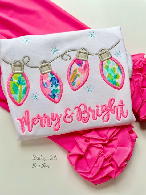 Merry & Bright Christmas Lights shirt or bodysuit | Darling Little Bow Shop Natal, Christmas Sparkle, Ruffle Leggings, Teacher Clothes, Preppy Christmas, Bodysuit Shirt, Pink Icing, Merry Bright Christmas, Tshirt Business