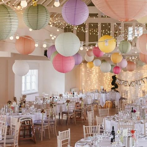 Thorpeness Country Club on Instagram: "A pop of colour, how dreamy is this set up for Maria and Alex’s wedding at the end of last year? 💕✨  Gorgeous lanterns and decor by @samracevenuedecoration  Photography by @loriyoungweddings  Flowers by @wildernessparkflowers" Colorful Lanterns Wedding, Wedding Marquee Decoration, Wedding Paper Lanterns, Marquee Wedding Decoration, Colorful Wedding Decorations, Marquee Decor, Marquee Decoration, Lanterns Wedding, Big Tent