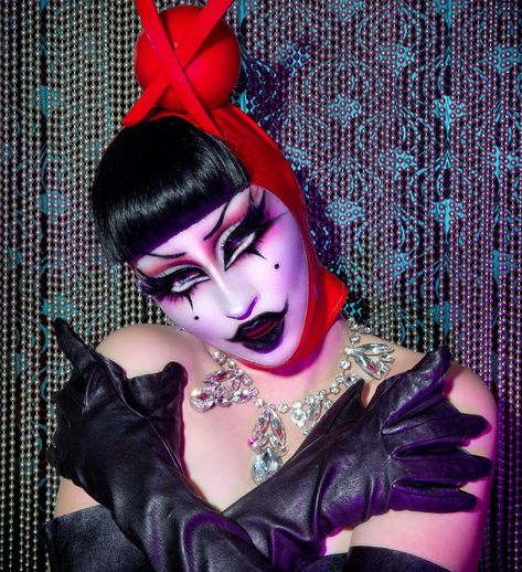 68.7k Followers, 1,008 Following, 185 Posts - See Instagram photos and videos from Mikayla Gottlieb (@gottmik) Drag Make-up, Drag Queen Makeup, Drag King, Gothic Looks, Drag Makeup, Queen Makeup, Creative Makeup Looks, Eye Makeup Art, Amazing Day