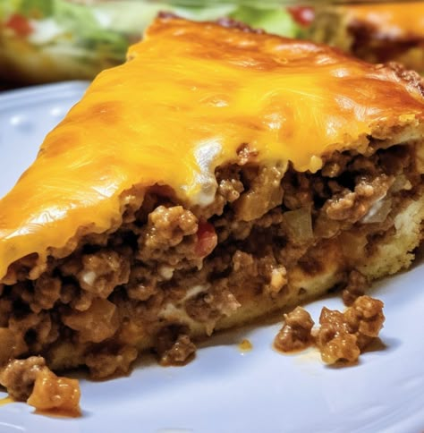 Impossible Taco Pie, Sausage Pie Recipe, Sausage Pie, Taco Pie, Bisquick Recipes, Cheese Pie, Ground Beef Dishes, Beef Casserole Recipes, Hash Browns