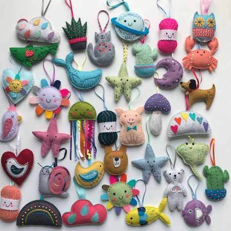 Shirley Rainbow - hand made craft Hand Sewn Toys, Embroidery Toys, Shirley Rainbow, Felt Charms, Retro Crafts, Lavender Bags, Felt Decorations, 자수 디자인, Baby Diy