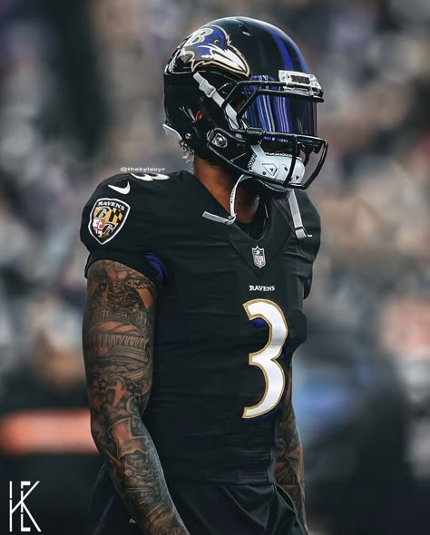 Cool Football Pictures, Football Drip, Football Poses, Nfl Football Pictures, Nfl Football Art, Ravens Football, Nfl Football Players, Football Pics, Nfl Photos