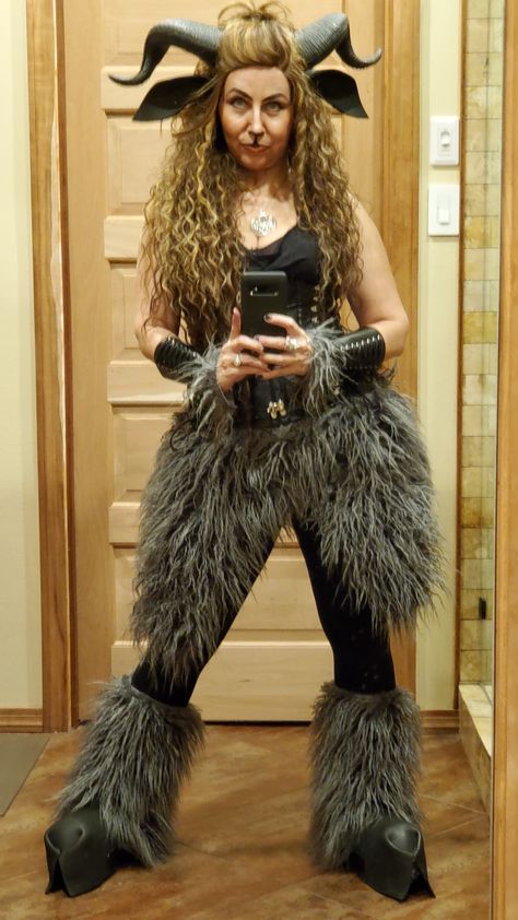 Full length female satyr costume. Woodland Creature Cosplay, Ram Costume Women, Krampus Costume Female, Faun Costume Female, Faun Cosplay Female, Goat Costume Women, Mythical Costumes Women, Mythical Creature Costume Ideas, Sayter Costume Diy