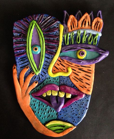 Picasso Clay Faces, Color Art Lessons, High School Ceramics, Picasso Portraits, Picasso Inspired, Art Education Projects, Glass Art Products, Ceramic Mask, Kids Clay