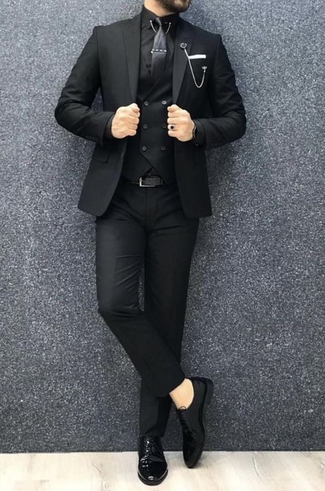 Black Taxido Suit Mens Fashion, Black Suit Men Wedding, Men Suits Black, Wedding Suits Men Black, All Black Suit, Red Tuxedo, Black Outfit Men, Black Suit Men, Slim Fit Suit Men