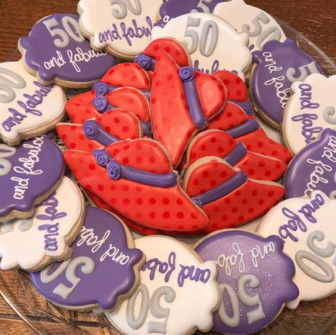 Red Hat Society Party Ideas, Red Hat Party, 69th Birthday, 50th Birthday Celebration, Hat Cookies, Hat Cake, Red Hat Society, Hat Party, 80th Birthday Party