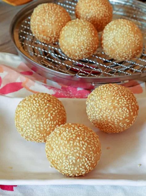 Buchi Recipe, Sesame Balls, Kawaling Pinoy, Easy Filipino Recipes, Hawaiian Desserts, Pinoy Dessert, Filipino Food Dessert, Jelly Desserts, Asian Sweets