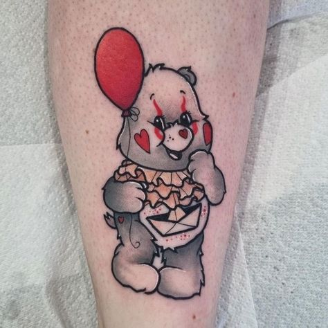 Care Bear Tattoo, Pennywise Tattoo, Cute Halloween Tattoos, Care Bear Tattoos, Tattoos Traditional, Petit Tattoo, Doll Tattoo, Movie Tattoos, Creepy Guy