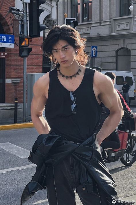 Handsome Asian Men, كريستيانو رونالدو, Tumblr Boys, Body Builder, Pose Reference Photo, Long Hair Styles Men, Soft Grunge, Pretty Men, Model Poses