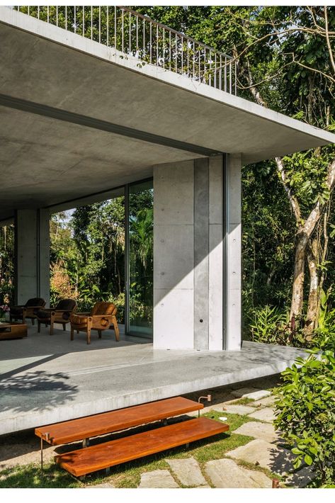 Architecture House Design, Modern Outdoor Spaces, Luxury Exterior, Jungle House, Concrete Home, Modern Architecture House, In The Jungle, Concrete Patio, Mid Century House