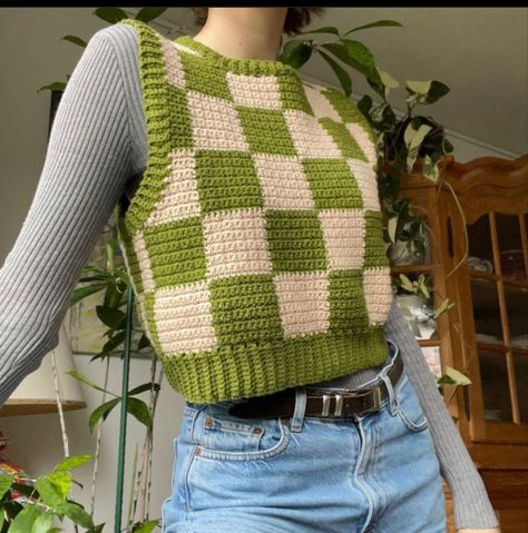 Checkered Crochet, Crochet Sweater Vest, Gilet Crochet, Crochet Fashion Patterns, Clothes Aesthetic, Fun Crochet Projects, Crochet Clothes Patterns, Crochet Diy, Crochet Instructions