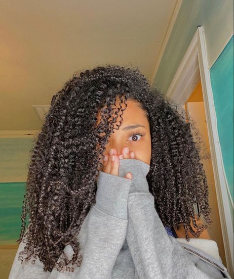 4a Curls, Curly Afro Hair, Hair Motivation, Big Curly Hair, Beautiful Natural Hair, Pelo Afro, Beautiful Curly Hair, Hairdos For Curly Hair, Curly Hair Inspiration