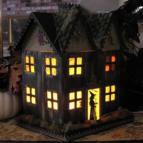 Paper Mache Haunted House - by Iva's Creations, via Flickr Haunted House Craft, Halloween Folk Art, Haunted Dollhouse, Halloween Miniatures, Spooky House, Glitter Houses, Halloween Village, Fall Halloween Crafts, Halloween Haunted Houses