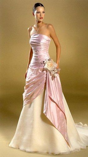 Pink double layer dress, upper layer in satin; lower layer organza. There's a big flower on the left side on the hip area; straight neckline Pink Ballgown Dress, A Line Princess Dress, Big Flower Dress, Double Layer Dress, Runway Fashion Couture, Dream Wedding Ideas Dresses, Prom Dress Inspiration, Pretty Prom Dresses, Fairytale Dress