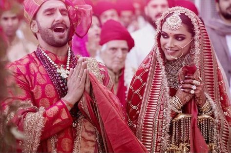 Deepika Padukone Lehenga, Sindhi Wedding, Deepika Ranveer, Bollywood Couples, Royal Brides, Bollywood Wedding, Magnum Opus, Ranveer Singh, Dresses Royal