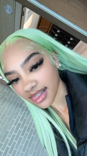 ZSF HAIR on Instagram: "Color is teaaa 😍😍 I like this color 😫😫😫 ✨13*4 mint Green straight Transparent lace frontal wig 🔥 🎃HAPPY HALLOWEEN Unlock 85$ OFF!!✨  #zsfhair #zsf #zsfhairwig #blackgirlhairstyles #straighthair #bundles #protectivestyles #curls #gluelessquickweave #hairgoals #hairinstall #naturalhair #blackgirlhair #sewin #hdlacewig #quickweave#atlantahairstylist #lacefrontal #microlinks #atlhairstylist #discount #hairtutorials #hairinspo #hairideas #style   ✨TT:bandbabyliah2" Purple Lacefront Wig, Light Green Wig, Mint Green Frontal Wig, Mint Green Wig Black Women, Unique Wig Colors, Mint Green Hair Black Women, Emerald Green Wig, Cute Wig Colors, Straight Frontal Wig Hairstyles