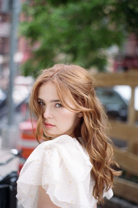 Baby Wolf, Zoey Deutch, Vampire Academy, Strawberry Blonde, Girl Crushes, Lucca, New Hair, Gq, Red Hair