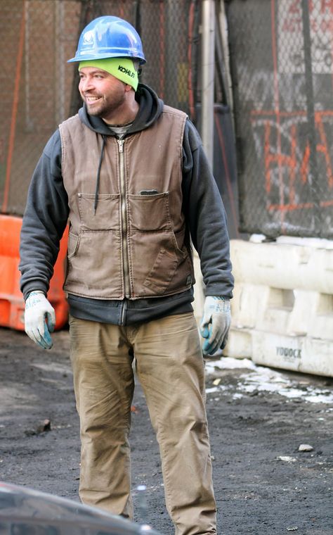 https://flic.kr/p/yzPMqW | A worker on the streets during NYFW | © Clara Ungaretti Gifts For Construction Workers, Factory Worker, Warehouse Worker, Construction Workers, Construction Worker, Fun Gifts, Work Clothes, Truck Driver, Mail Order