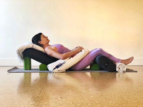 How to Teach a Memorable Restorative Yoga Class - 90 Monkeys Restorative Yoga Poses With Props, Restorative Yoga Sequence 60 Minutes, Restorative Poses, Yoga Restorative, Restorative Yoga Sequence, Restorative Yoga Poses, Yoga Props, Yoga Iyengar, Yoga Moves