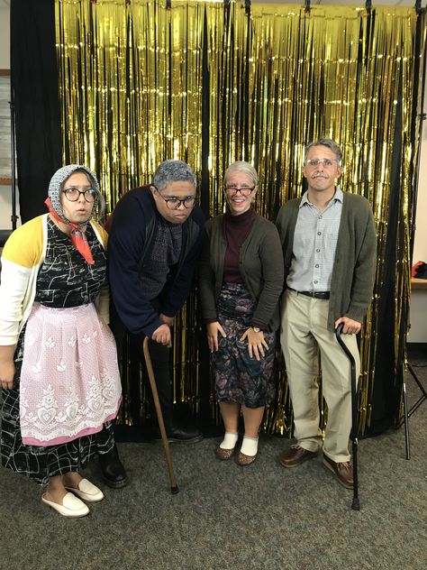 Bariloche, Grandparents Day Spirit Week, Senior Citizen Day Spirit Week Dress Up, Senior Citizen Outfit Ideas, Spirit Week Old People Day, Senior Citizen Theme Party, Senior Citizen Party Ideas, Senior Citizen Theme Party Ideas, Grandma And Grandpa Costumes