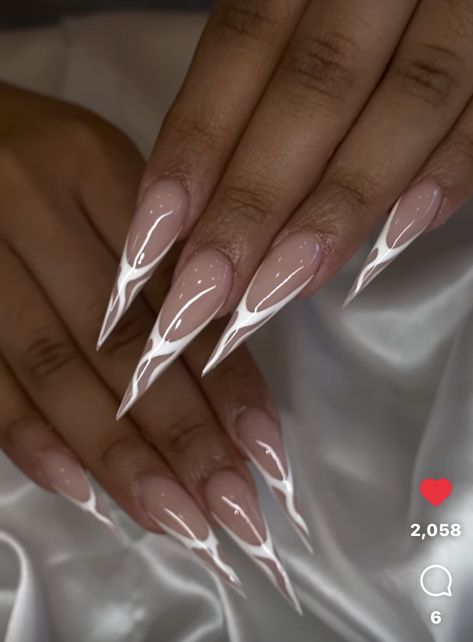 white flame stiletto acrylic nails Nail Designs Brown, Nail Ideas Brown, Simple Stiletto Nails, Stiletto Acrylic Nails, Pointy Nail Designs, Acrylic Nails Yellow, White Stiletto Nails, Acrylic Nails Stiletto, Stilleto Nails Designs