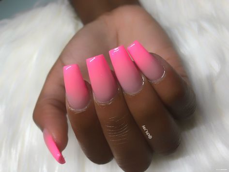 Ombre Nails Hot Pink, Hot Pink Ombre Nails Coffin, Fuschia Ombre Nails, Neon Pink Ombre Nails, Bright Ombre Nails Summer, Pink And Purple Ombre Nails, Ombre Nails Pink, Ombré Pink Nails, Ombre Pink Nails