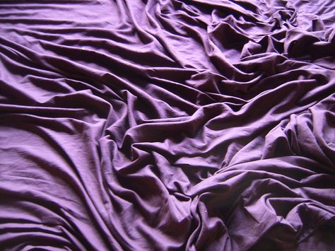 satin sheets Purple Sheets, Purple Bed Sheets, Purple Bed, Shades Of Violet, Colorful Images, Egyptian Cotton Sheets, Purple Grapes, Purple Love, Color Harmony