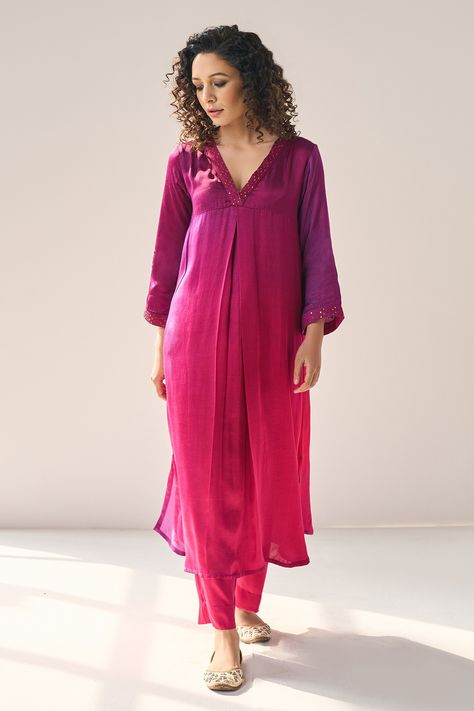 Buy Pink Modal Silk Embellished Sequin Ophelia Ombre Kurta With Pant For Women by Label Mansi Nagdev Online at Aza Fashions. Ombre Kurta Women, Ombre Outfits Indian, Ombre Suits Indian, Modal Silk Kurti Designs, Ombré Outfit, Satin Kurti Designs, Churidar Ideas, Fashion Activation, 2023 Dress