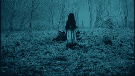 The Ring | 20 Bloodless Horror Films That Are Still Terrifying. Add to movie lists. The Ring 2002, Dark Gif, Ring Horror, Creepy Horror, Best Horror Movies, Movie Gifs, Samara, Ghostbusters, Scary Movies