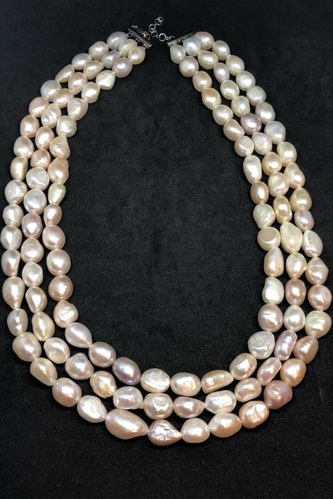 Multi Strand Pearl Necklace, Necklaces Pearl, Amethyst Quartz Crystal, Raw Quartz Crystal, Pearl Necklace Vintage, Cultured Pearl Necklace, Pearl Necklaces, Freshwater Pearl Necklace, Amethyst Quartz