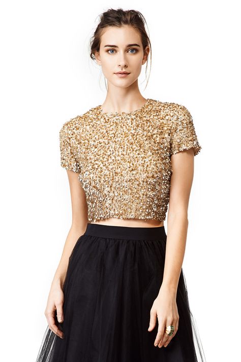 Rent Gold Dust Top by Badgley Mischka for $65 only at Rent the Runway. Gold Tops Outfit, Black Skirt Outfit, Gold Crop Top, Black Skirt Outfits, Gold Sequin Top, Gold Outfit, Nye Outfits, Sequin Crop Top, Eve Outfit