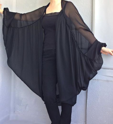 Kimonos, Shorts And Kimono Outfit, Tulle Kimono, Chiffon Kimono Jacket, Black Tulle Top, Loose Kimono, Style Oversize, Sheer Jacket, Kimono Outfit