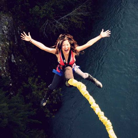 Bunjee Jumping in Whistler or Dubai Bunjee Jumping Girl, Be With Someone Who, 13 Reasons Why, Best Fails, Bungee Jumping, Epic Fails Funny, 13 Reasons, Adventure Sports, Be With Someone