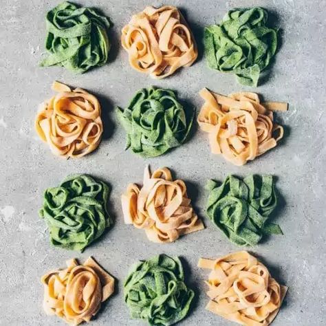 Homemade Vegan Pasta Recipe (Eggless Pasta Dough) - Bianca Zapatka | Recipes Vegan Spinach Pasta, Spinach Pasta Dough, Pasta Without Eggs, Homemade Vegan Pasta, Eggless Pasta, Vegan Pasta Recipes Homemade, Gluten Free Vegan Pasta, Fresh Pasta Dough Recipe, Vegan Pasta Recipe