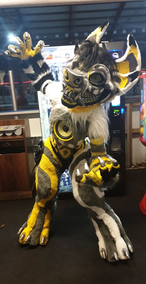 Demon Fursuit, Horror Fursuit, Snake Fursuit, Full Fursuit, Unique Fursuits, Dragon Fursuit, Fursuit Ideas, Fur Suits, Fursuit Head