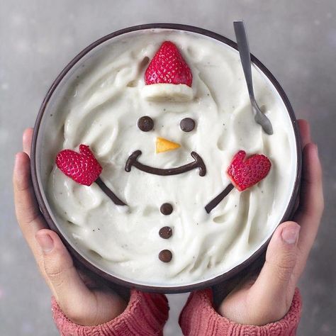 Christmas Smoothie, Healthy Winter Meals, Resep Smoothie, Dessert Original, Cute Baking, Smoothie Bowl Recipe, Banana Smoothie, Cute Desserts, Fruit Smoothies