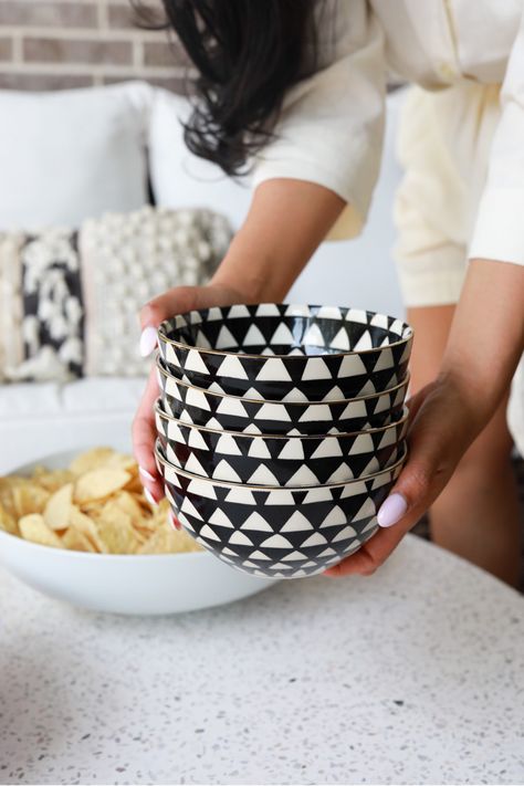 Kitchen Acessories 
Kitchen appliances
Black and white Acessories 
Black and white plates
Kitchen must haves
Party must haves
Host gifts
Gifts to give to a host
Party lover gifts
Host party Essentials Black And White Kitchen Utensils, Dinnerware Sets Black And White, Black And White Dinnerware, Black Bowls And Plates, Black And White Line Bowl, Black And White Plates, Black Dinnerware, White Dinnerware, Kitchen Dinnerware