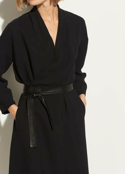 Gaun Koktail, Belted Wrap Dress, Black Long Sleeve Dress, Black Women Fashion, Long Black Dress, Winter Mode, Mode Vintage, Ladies Dress Design, Mode Inspiration