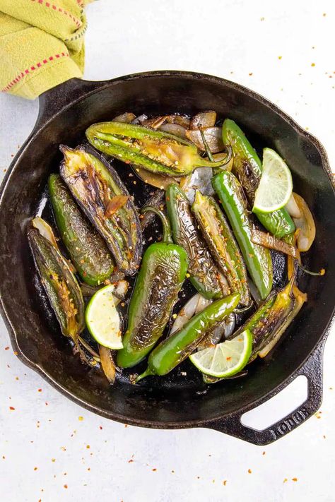 Chiles Toreados: Mexican Blistered Peppers. A quick and easy, authentic Mexican chiles toreados recipe of jalapeno and serrano peppers blistered or fried in oil, with a touch of salt and lime. Just like your local taqueria! #MexicanFood #jalapenos #serranos Toreados Recipe, Blistered Peppers, Serrano Pepper Recipes, Shishito Pepper Recipe, Taco Recipes Mexican, Chili Pepper Recipes, Serrano Peppers, Roasted Jalapeno, Recipe Mexican