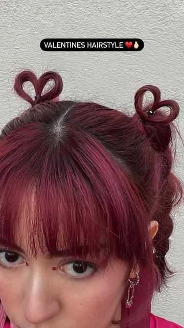 Hair Styles Valentines, Valentines Hairstyles Short Hair, Valentines Hairstyles For Short Hair, Valentines Day Hairstyles For Short Hair, Maximalist Hairstyle, Valentines Hair Ideas, Heart Hairstyle Tutorial, Cupid Hairstyle, Heart Hair Design