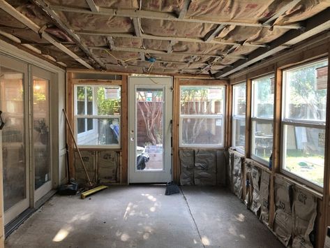 Diy Porch To Sunroom, Flat Roof Sunroom Addition, Diy Sunroom Addition, Diy Sunroom On A Budget, Enclosed Sunroom Ideas, Porch To Sunroom Conversion, Sunroom Roof, Sunroom Diy, Diy Sunroom