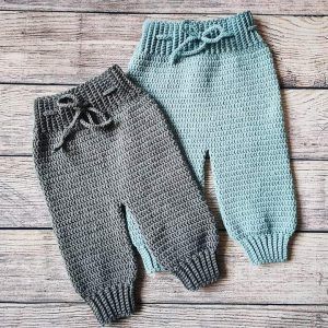 Crochet Pants Pattern, Pants Pattern Free, Knit Baby Pants, Crochet Baby Pants, Baby Pants Pattern, Crochet Baby Items, Crochet Baby Sweater Pattern, Baby Romper Pattern, Newborn Crochet Patterns