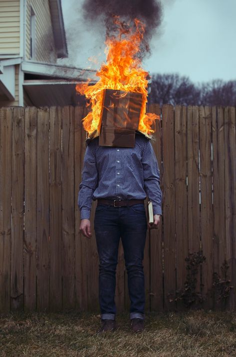 Creepy Photos, Fire Photography, Faceless Portrait, Surrealism Photography, Foto Art, Dark Photography, Photojournalism, A Fire, Creative Photography