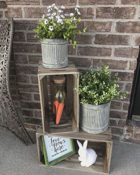 90+ DIY Easter Decorations ideas that are happy & hopeful - Hike n Dip Rustic Porch Ideas, Farmhouse Front Porch Decorating, Easter Porch Decor, Farmhouse Porch Decor, Spring Porch Decor, Rustic Porch, Farmhouse Front Porches, Farmhouse Porch, Diy Outdoor Decor